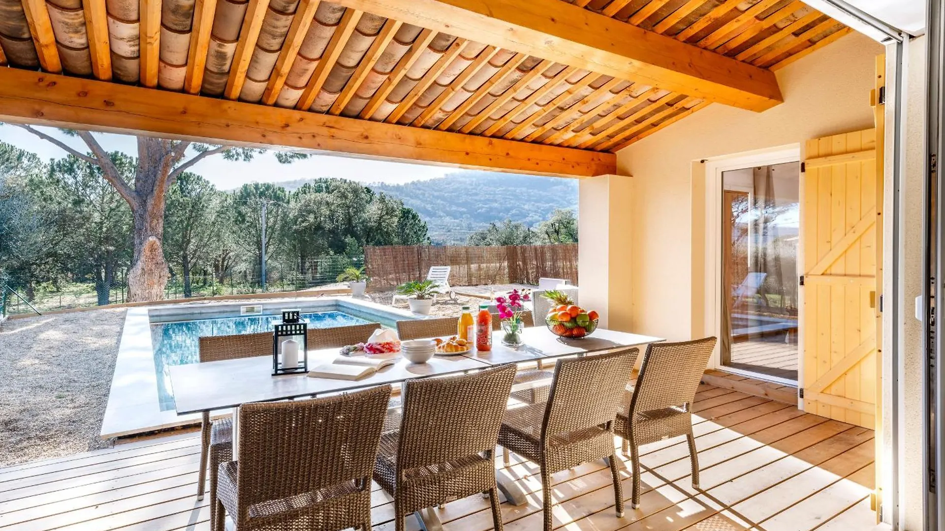 Villa Climatisee 6 Personnes, Piscine Privee, 3 Chambres Le Plan-de-la-Tour