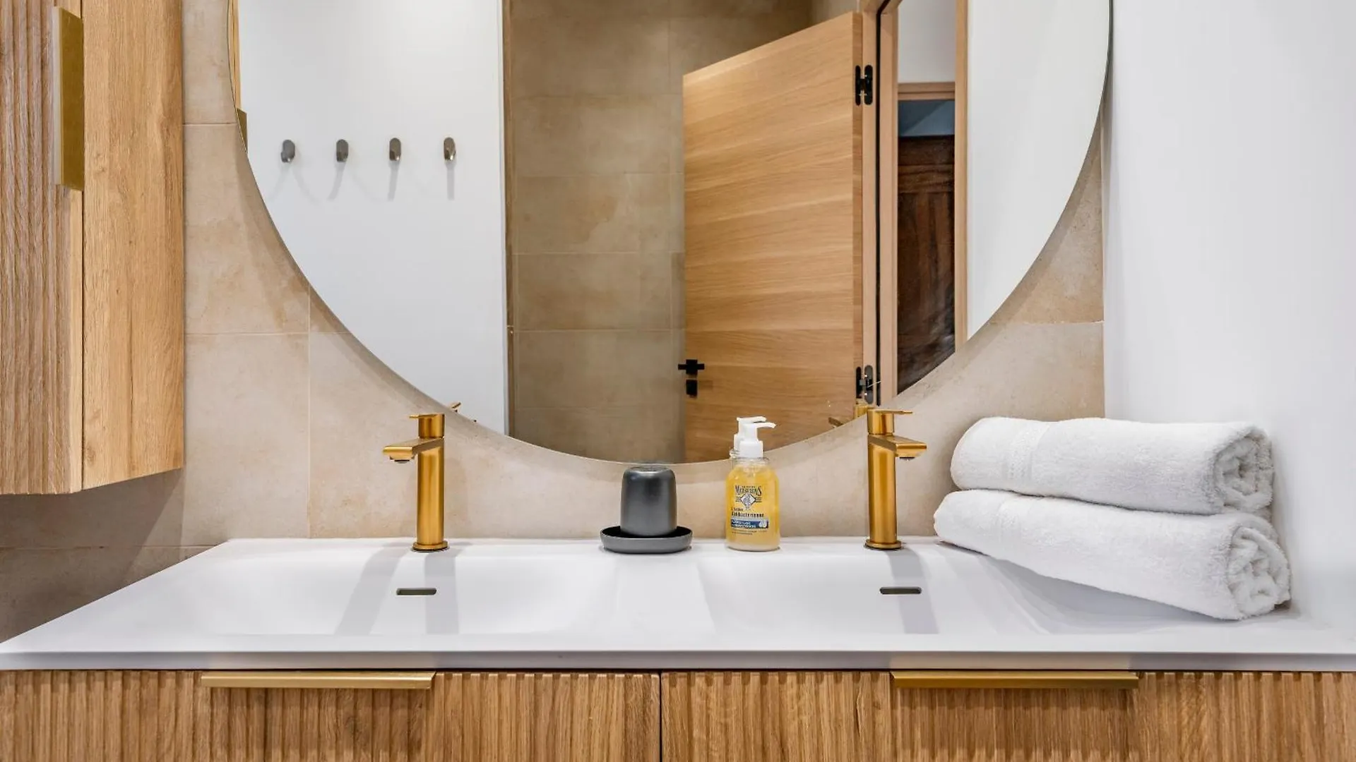 Villa Climatisee 6 Personnes, Piscine Privee, 3 Chambres Le Plan-de-la-Tour