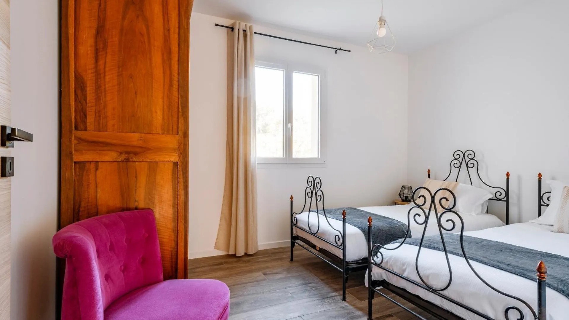 Villa Climatisee 6 Personnes, Piscine Privee, 3 Chambres Le Plan-de-la-Tour