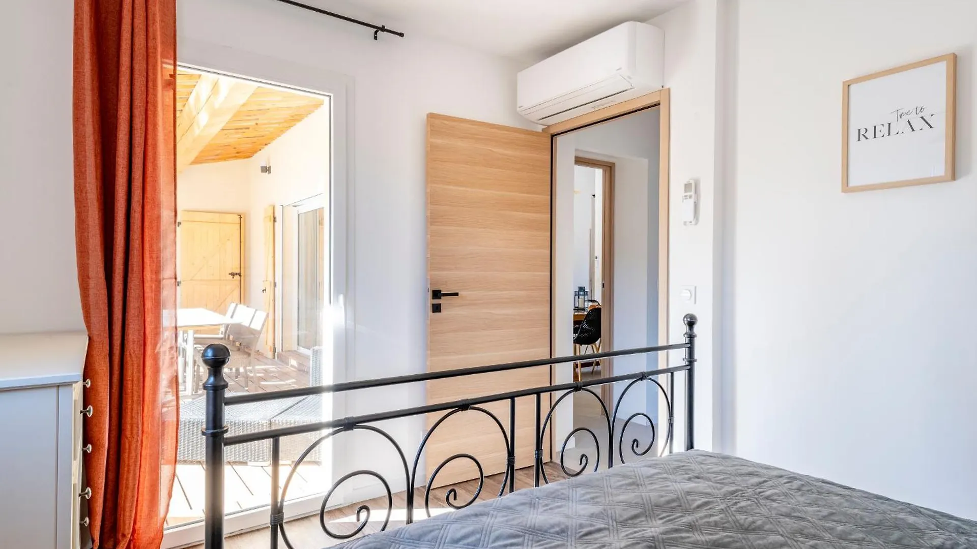 Villa Climatisee 6 Personnes, Piscine Privee, 3 Chambres Le Plan-de-la-Tour